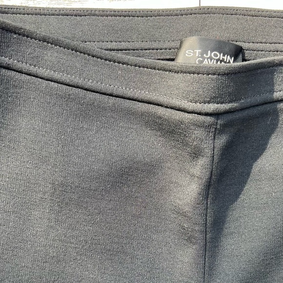 St. John Caviar Collection High Rise Cropped Knit Pant - Picture 7 of 13